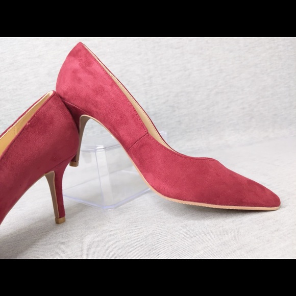 LeChateau Suede Pumps - Picture 6 of 16